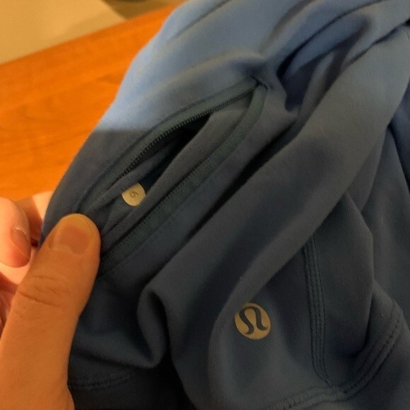 Lululemon In Stride Jacket size 6 blue - Picture 5 of 5